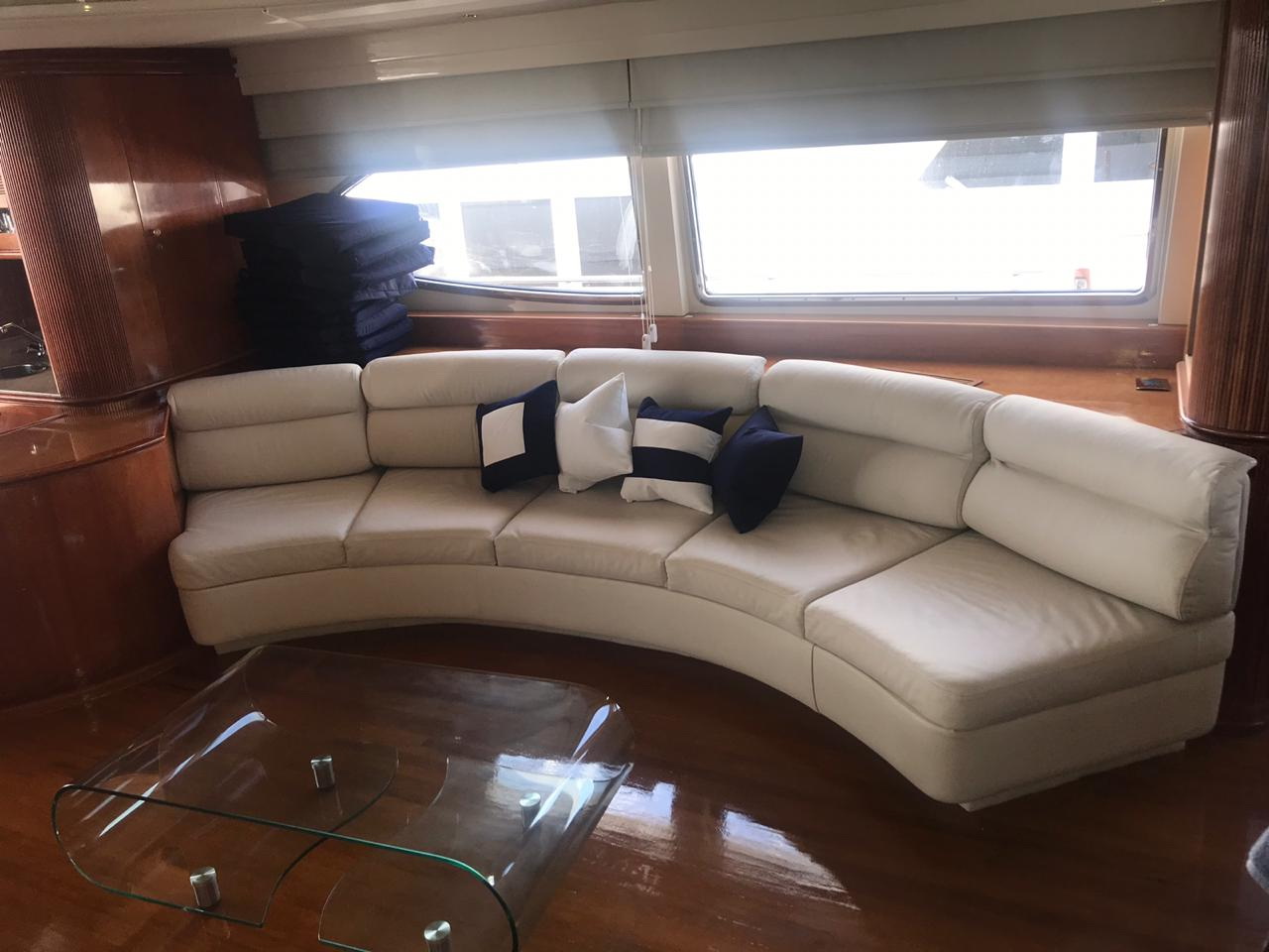 Azimut 100 yacht meeting