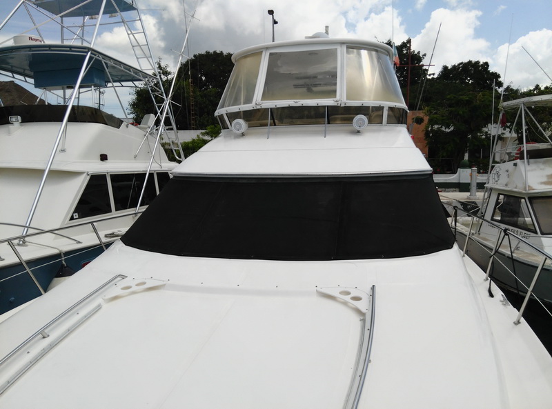 Guests relaxing aboard the Sea Ray 55 during a private Cozumel island tour