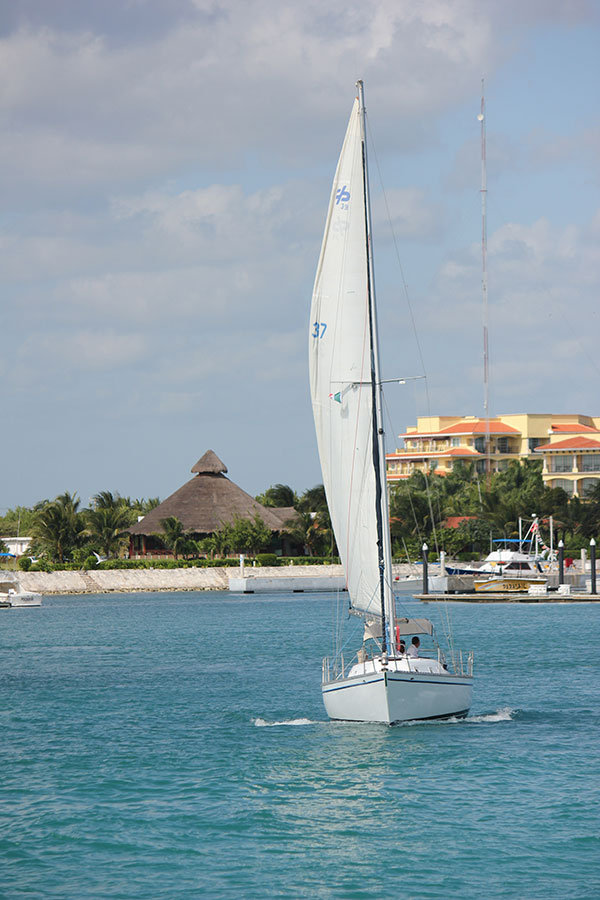 Puerto Morelos coastline with crew, private sailing tour Mexican Caribbean Riviera Maya